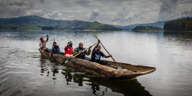 bunyonyi canoe